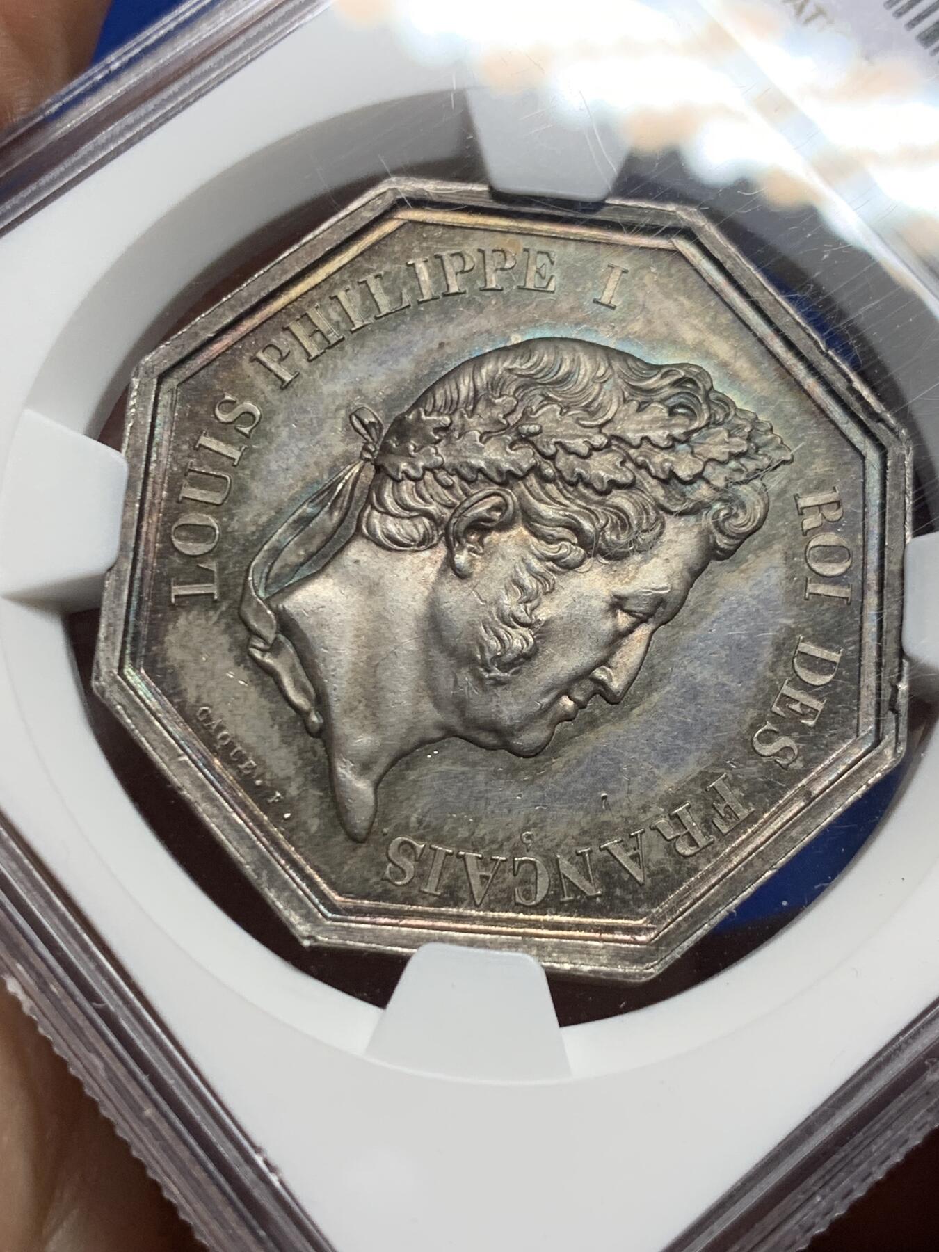 《竞宝斋》第440场 周日，周一，周二 3场连拍 （全场包邮） NGC MS63 高分 1819年福利普一世火灾保险大银章，极稀少边铭品种（边铭：锚），正面：菲利普一世皇冠图案；背面：火凤凰图案