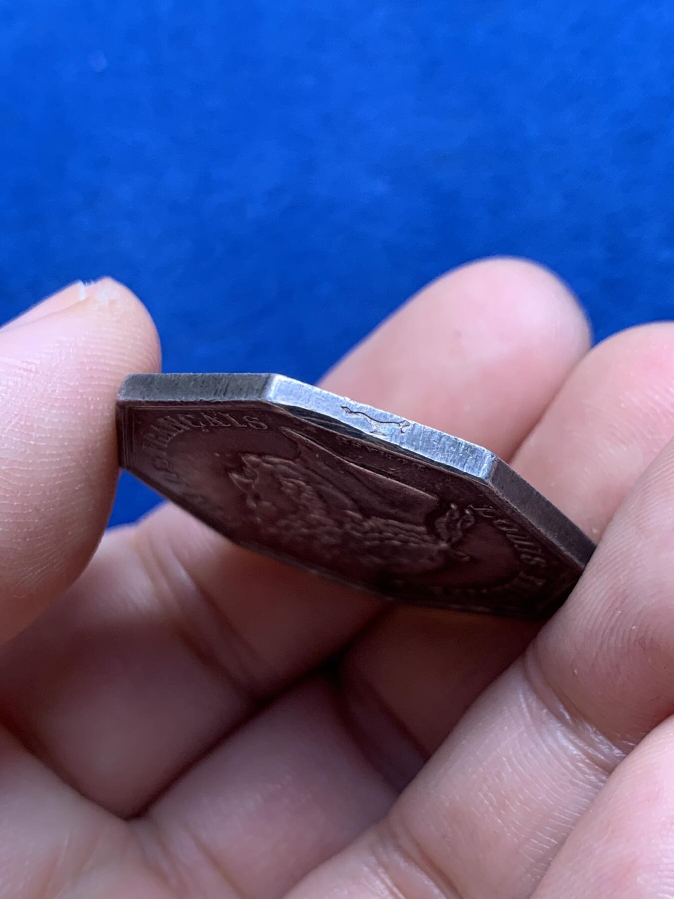 《竞宝斋》第440场 周日，周一，周二 3场连拍 （全场包邮） 法国初审法院八角银质代币，17.04g，33.4mm，油灯边铭