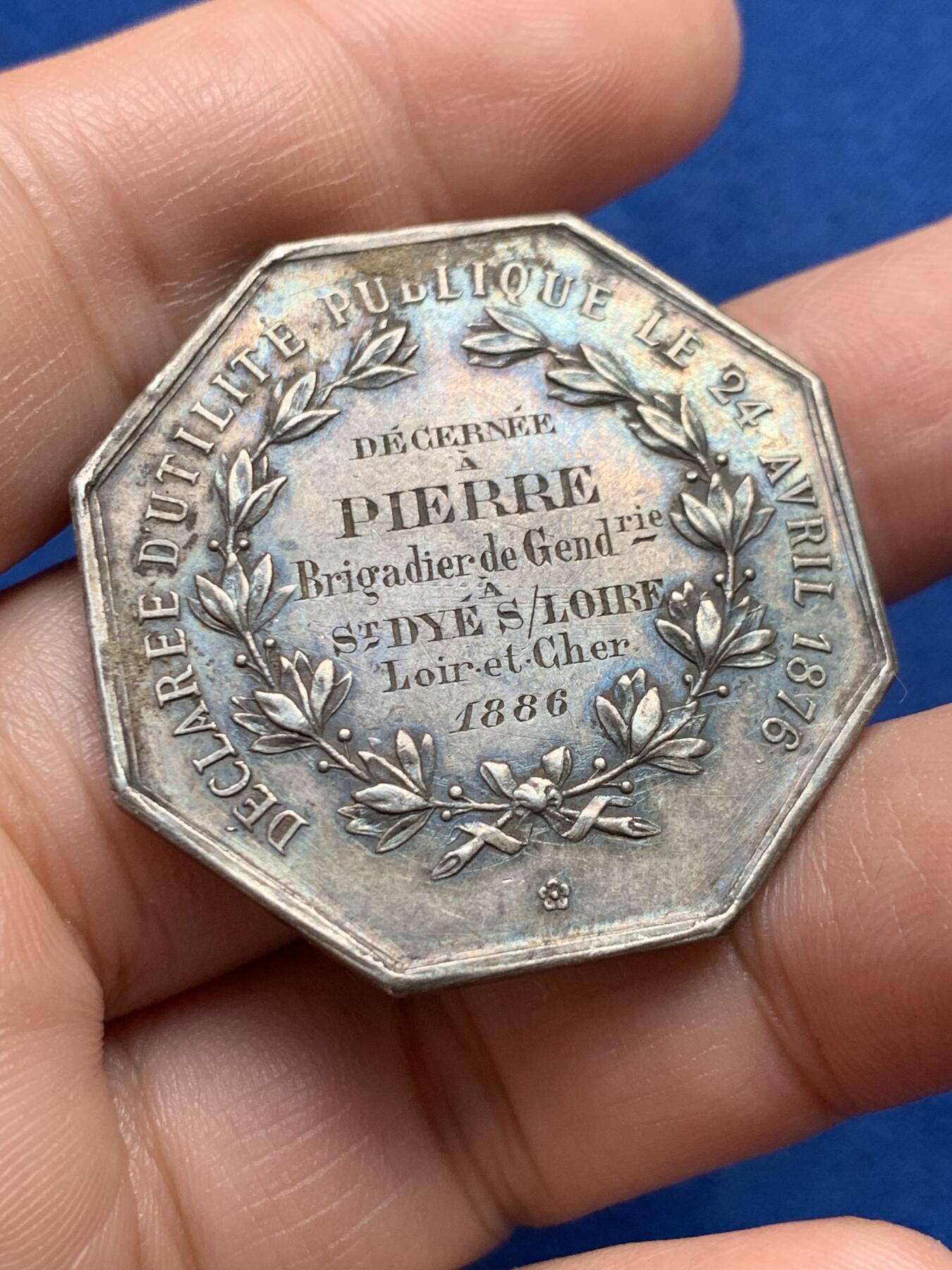 《竞宝斋》第440场 周日，周一，周二 3场连拍 （全场包邮） 法国八角银章，反盗猎协会，19.92g，36.5mm，丰饶角边铭