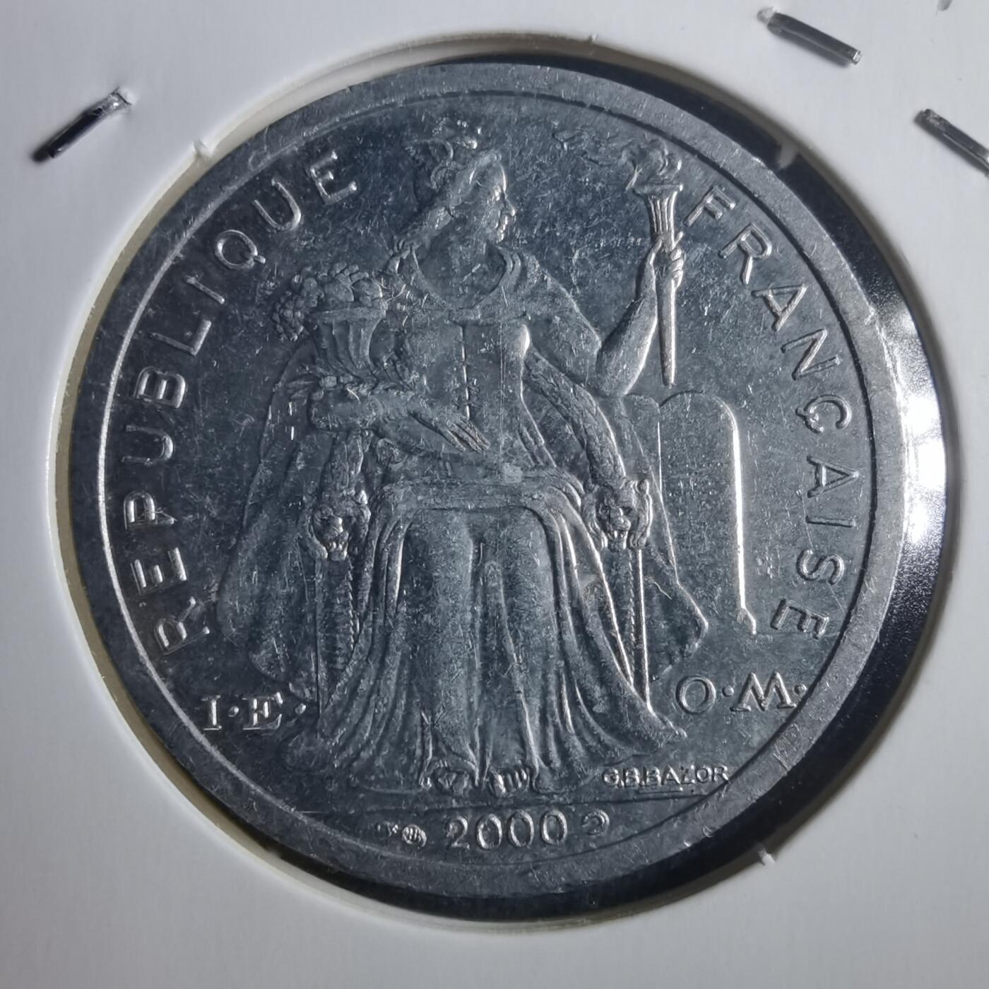 沼泽如烟--第907场 法属波利尼西亚2000年2法郎