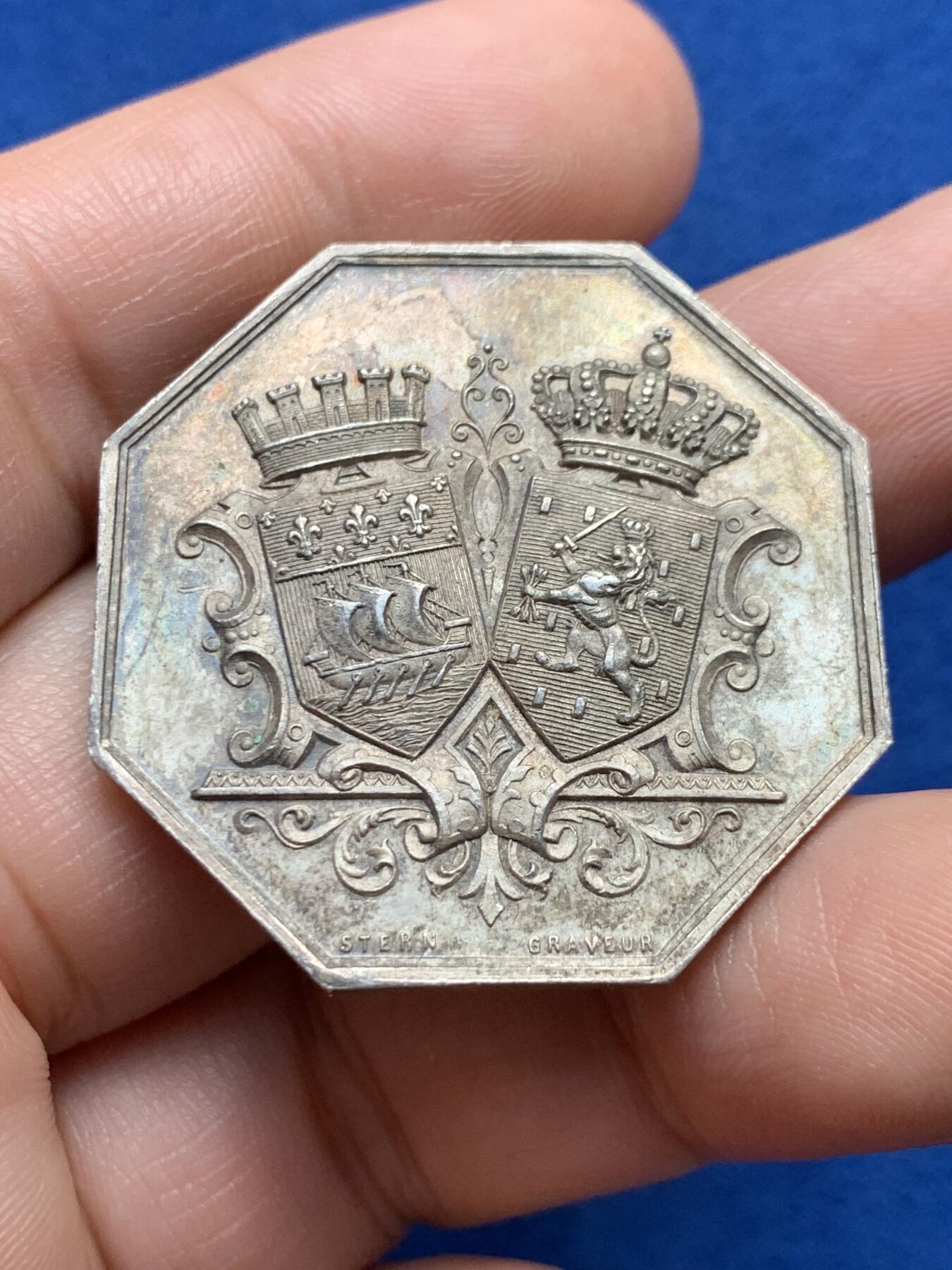 《竞宝斋》第440场 周日，周一，周二 3场连拍 （全场包邮） 法国八角银质代币，荷兰-巴黎银行，边道犀利，21.79g，36.2mm，蜜蜂边铭