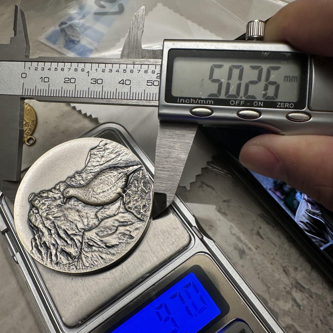 蒂克钱币-第48场日本章牌专场 日本 教育学院 纪念章 50mm 71g 绒布盒