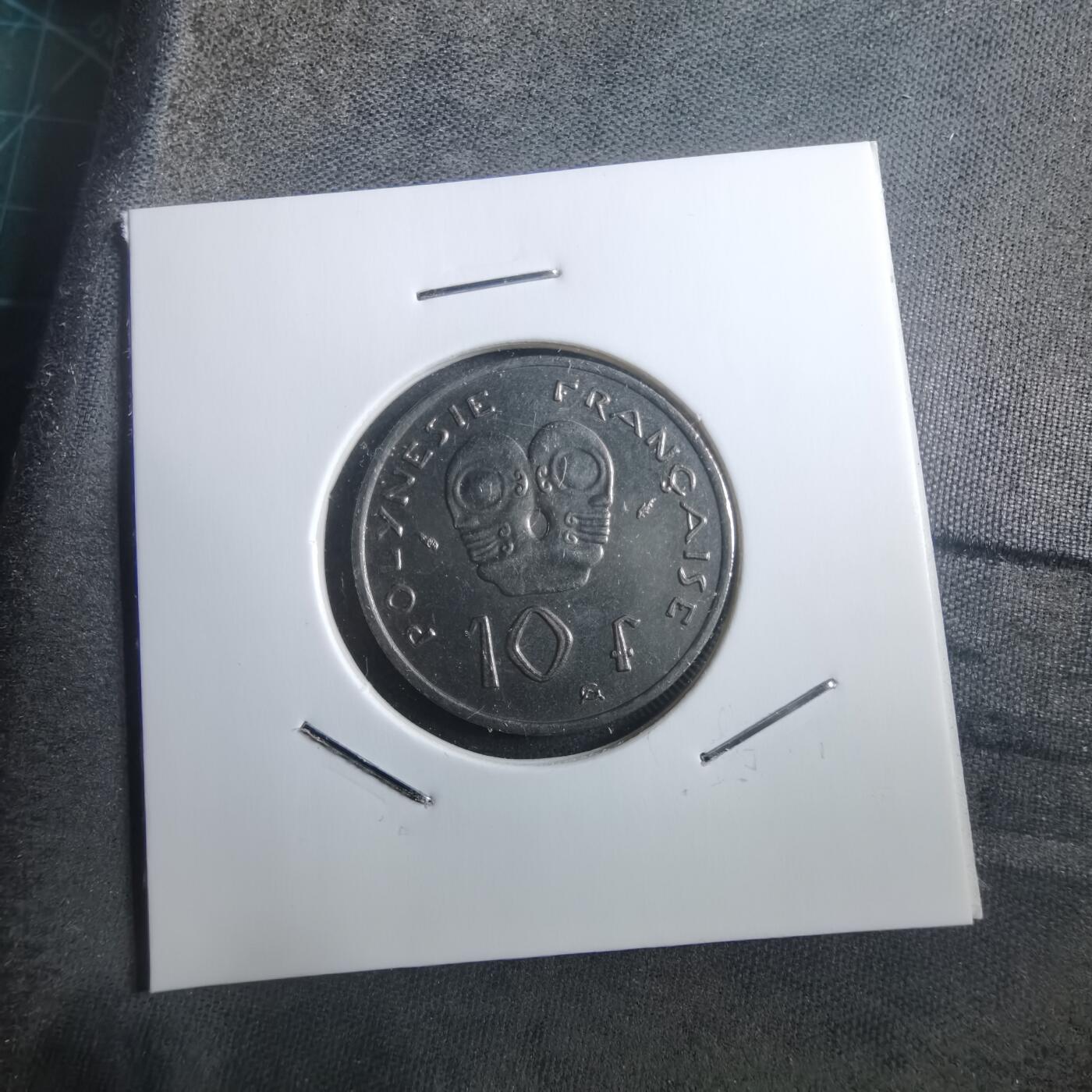 沼泽如烟--第907场 法属波利尼西亚1982年10法郎