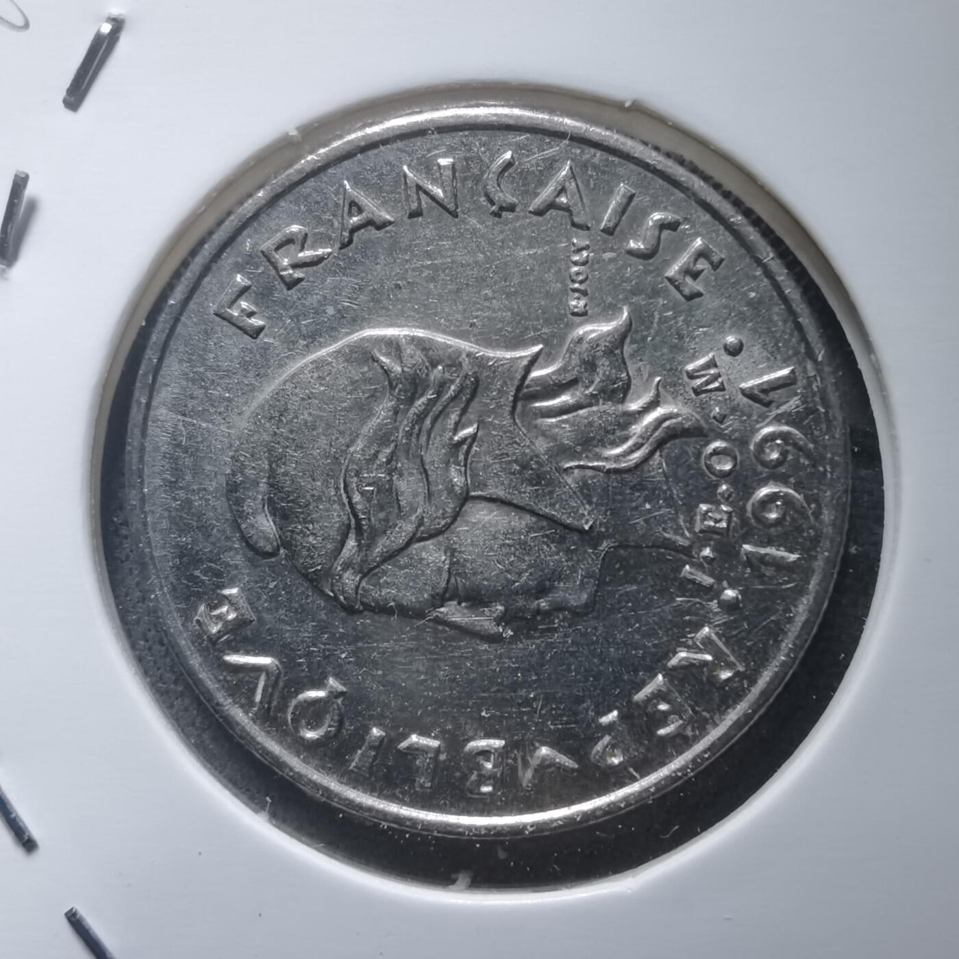 沼泽如烟--第907场 法属波利尼西亚1991年10法郎