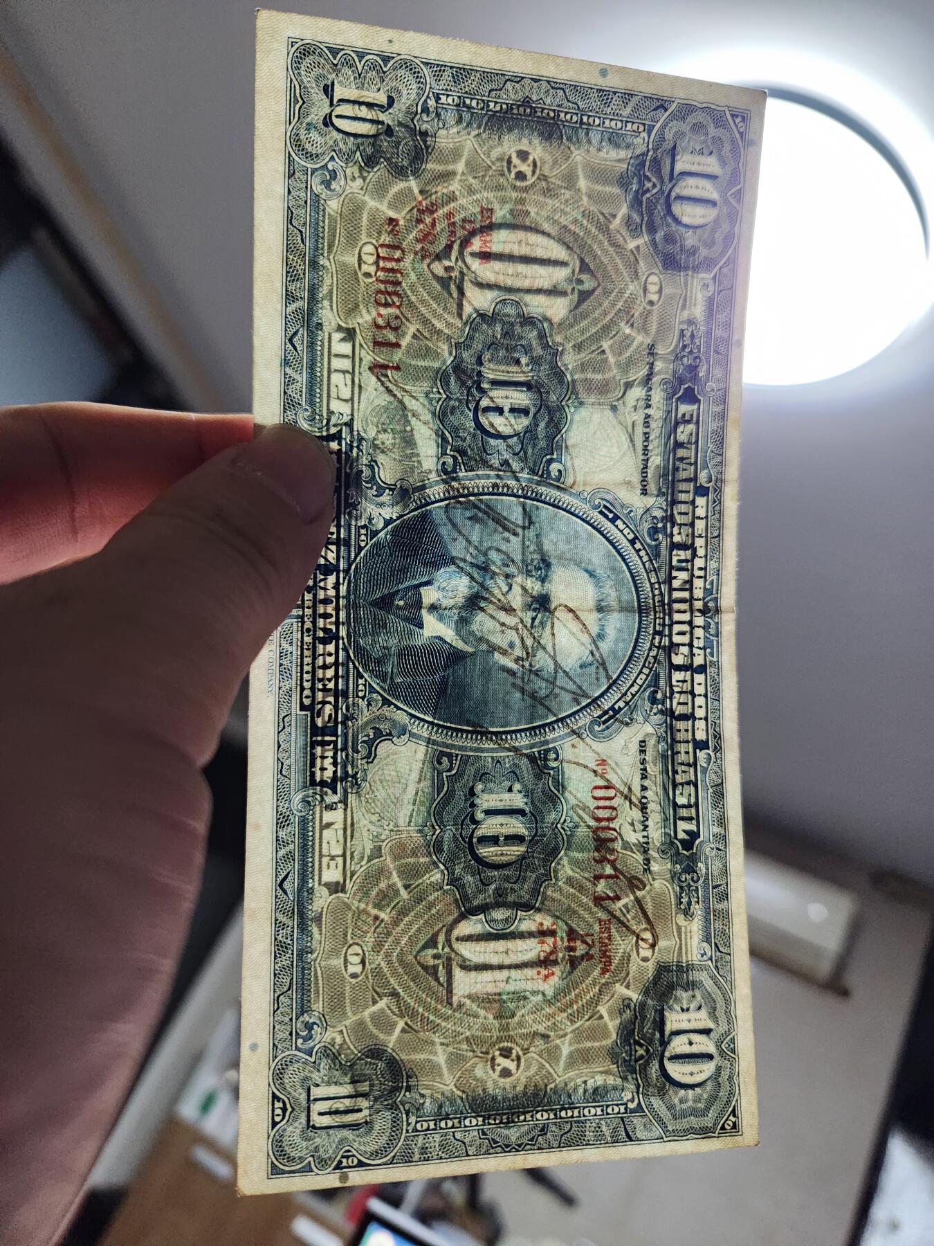 11月21号晚上8点 外国纸币自动截拍第61场 巴西老版 手签版1925年10克鲁塞罗 原票美品