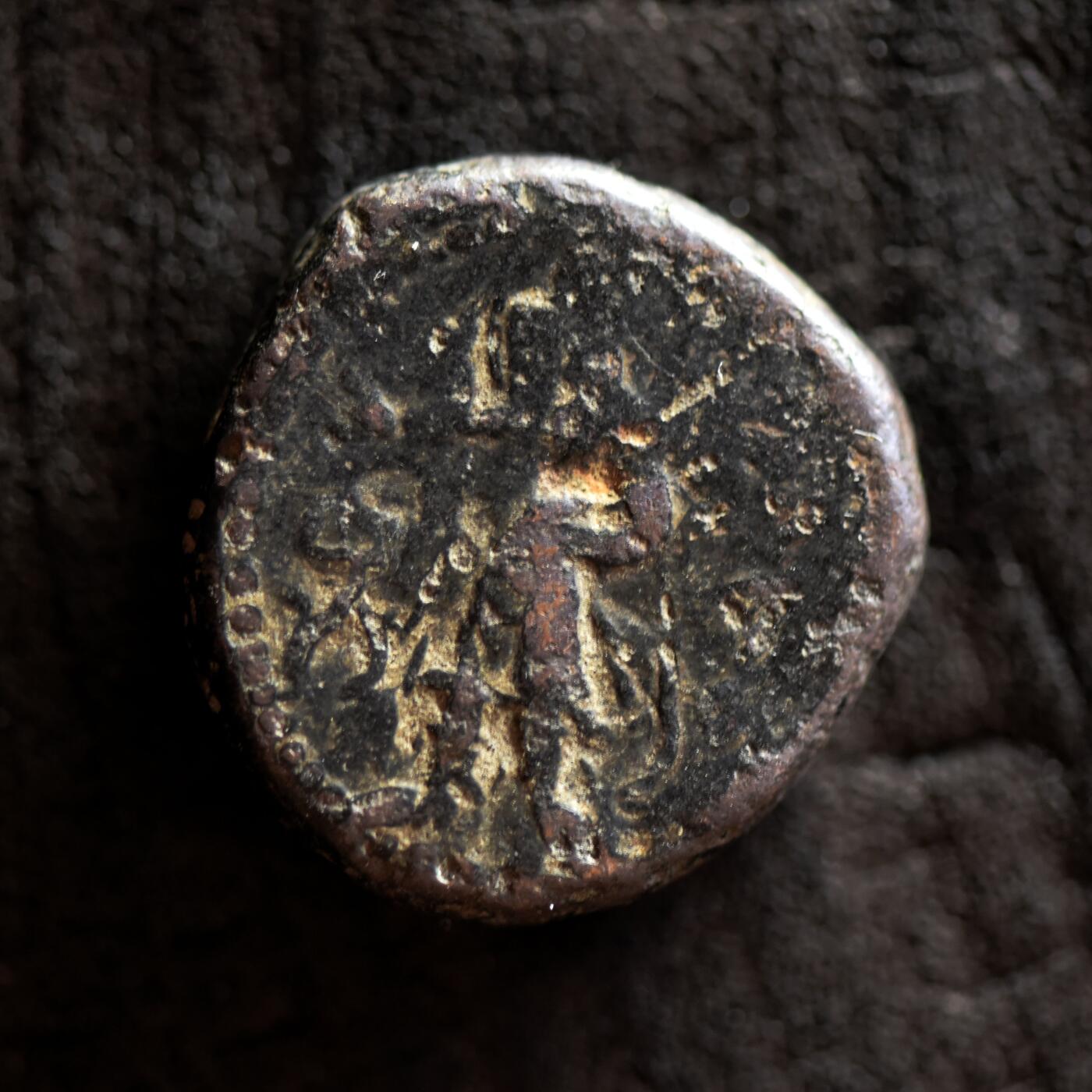 【良泉】第41期【自动场】11月27日晚19.30点开拍！86组，西方古代钱币专场 14.83克，公元158-195年【古印度】贵霜王朝，胡维色迦【骑大象版】四德拉克马大铜币