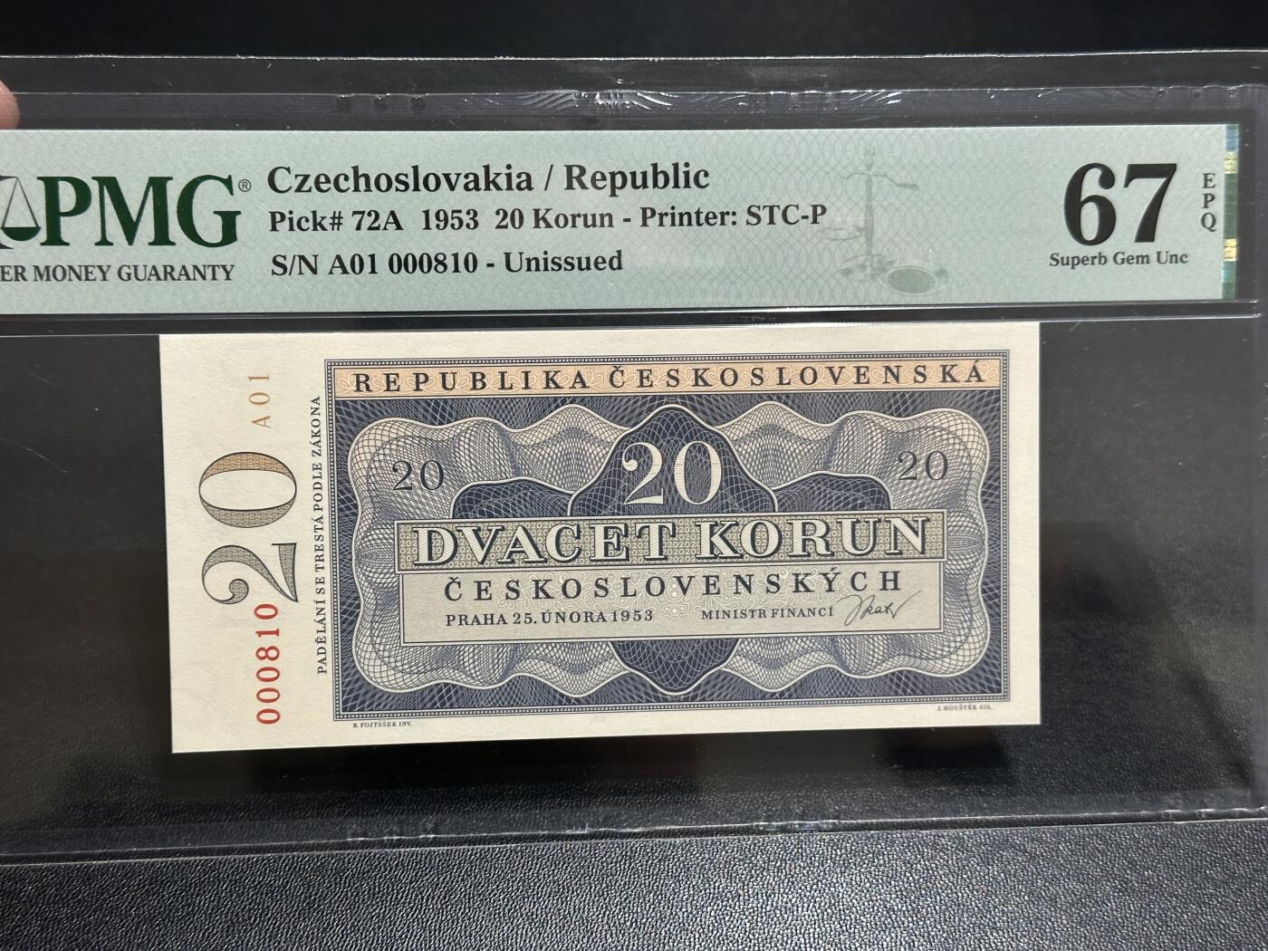 《外钞收藏家》第五百八十六期（品种丰富、精品多）（本平台长期征集拍品、欢迎藏友们联系合作） 1953年捷克斯洛伐克20克朗 01冠 PMG67 倒置号