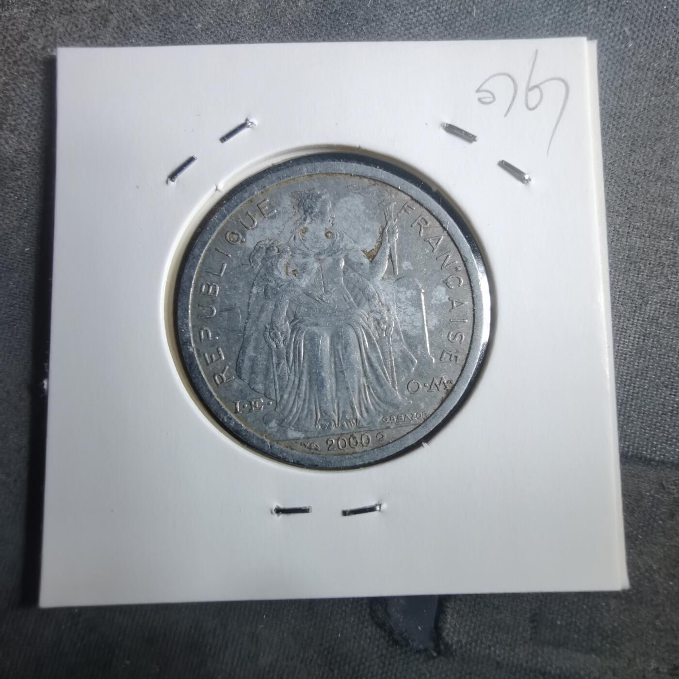 沼泽如烟--第907场 法属波利尼西亚2000年2法郎