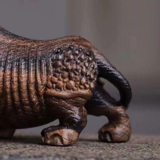 听雨轩（26） 惠安沉香木犀牛摆件 带香味 12cm