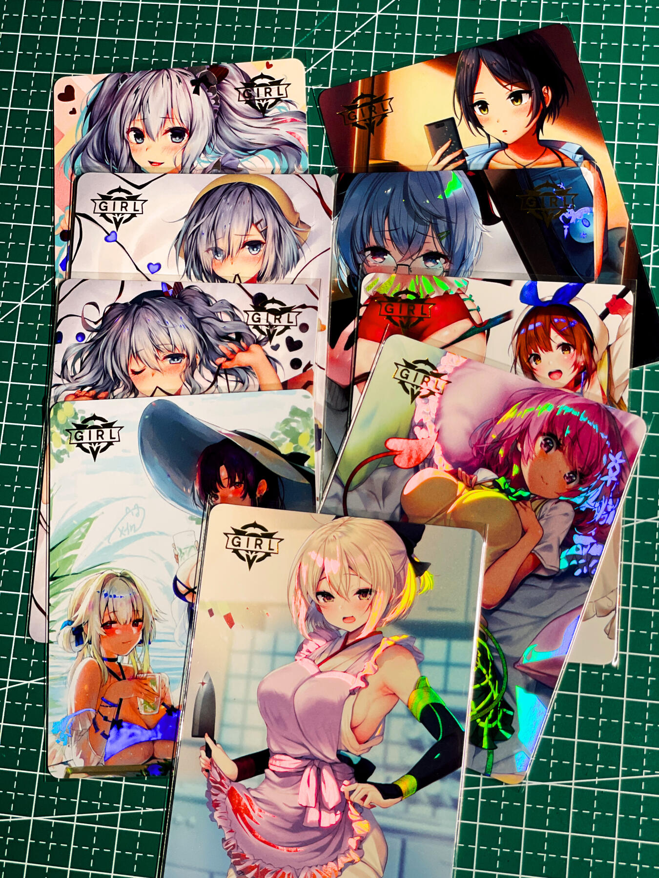 显眼宝36期 11月14日晚22:00截拍 佣金1起 可寄存～ 萝莉美女卡正规彩闪 一套9张 63*88