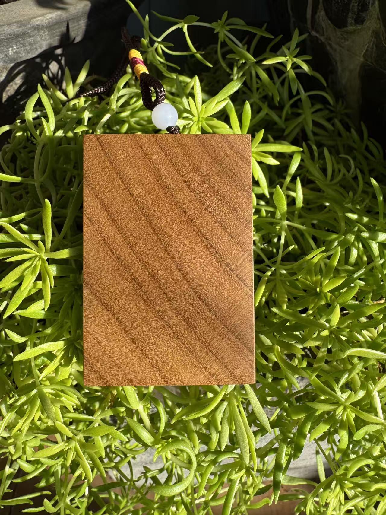 零元拍：L001金丝楠牌子，香喷喷的小金砖，金光闪闪，4.8/7/1.4 CM