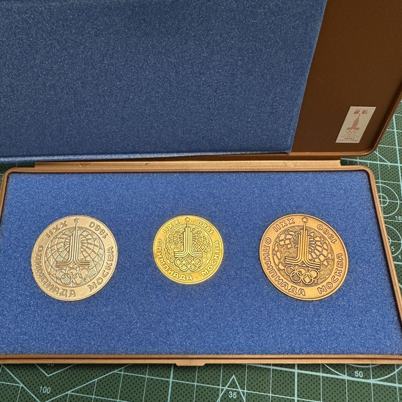 蒂克钱币-第48场日本章牌专场 日本 1980年 莫斯科 奥运会 铜章+镀银章+镀金章 官方原装