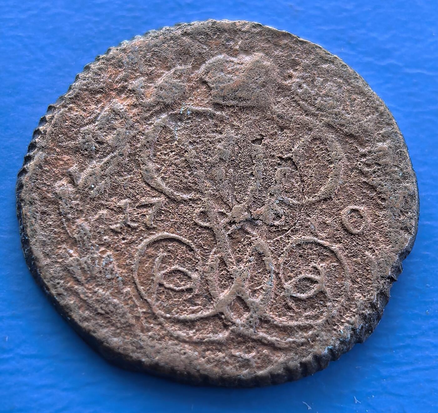 外国优质老铜币银币，周六九点倒数截拍，满百包邮，可寄存半年，喜欢朋友微信扫描二维码可直接参拍 沙俄1760年屠龙老铜币，直径22mm，重5克