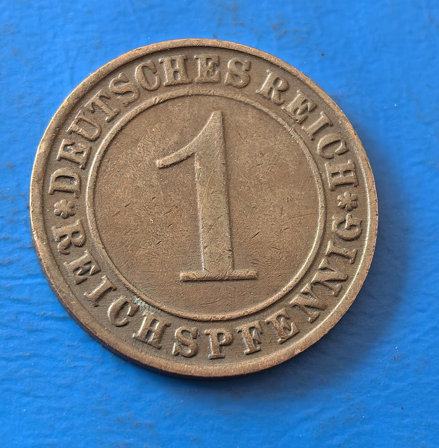 外国优质老铜币银币，周六九点倒数截拍，满百包邮，可寄存半年，喜欢朋友微信扫描二维码可直接参拍 魏玛时期德国1928年1芬尼D版