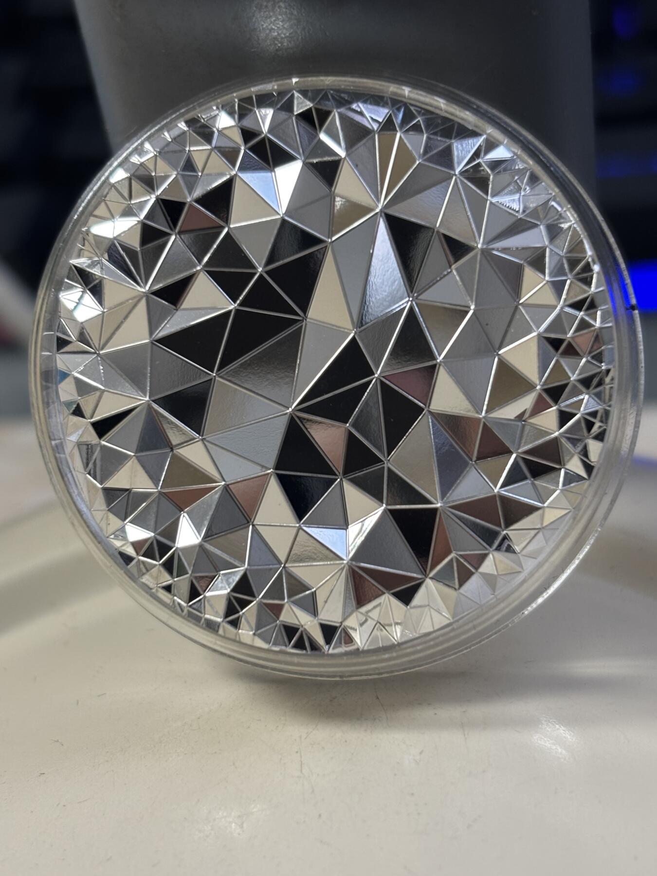 第182期拍卖 库克群岛2022年超高浮雕岩石2盎司纪念银币，999银，发行量1777枚