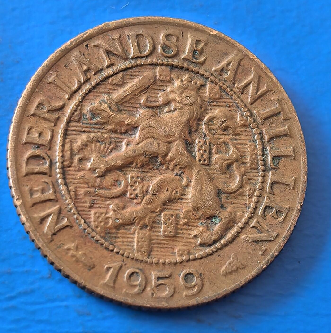 外国优质老铜币银币，周六九点倒数截拍，满百包邮，可寄存半年，喜欢朋友微信扫描二维码可直接参拍 荷属安德烈斯1959年壹分