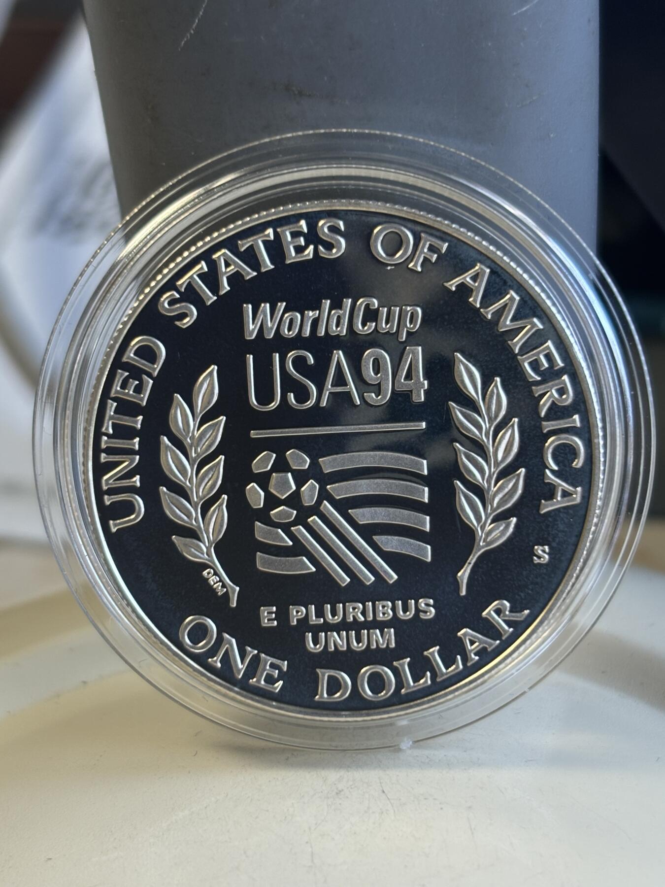第182期拍卖 1994年美国双币套 美国世界杯（1美元+半美元） 26.73克900银 盒证全