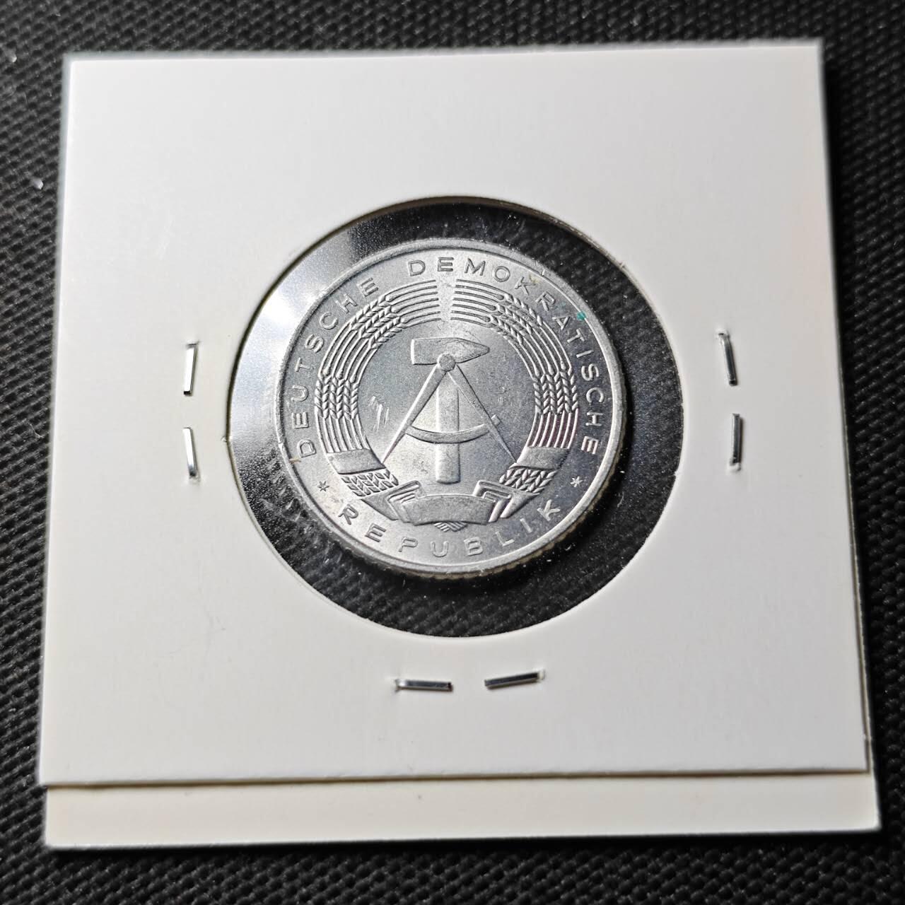 KK钱币收藏小铺  第374场  2月预留时间 周末发货  1958东德50芬尼 好品