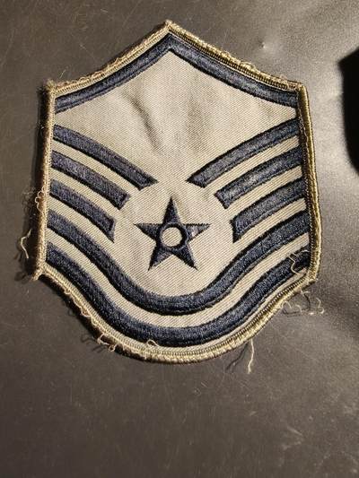 老王徽章第164期 -  美国空军军士长臂章