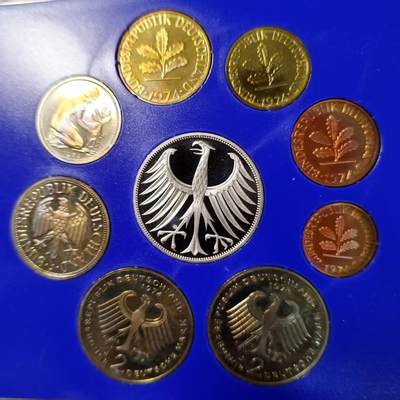 长老汇蛇年精选第七十六场拍卖 - 1974J德国9枚精制套币，含1枚5马克精制银币