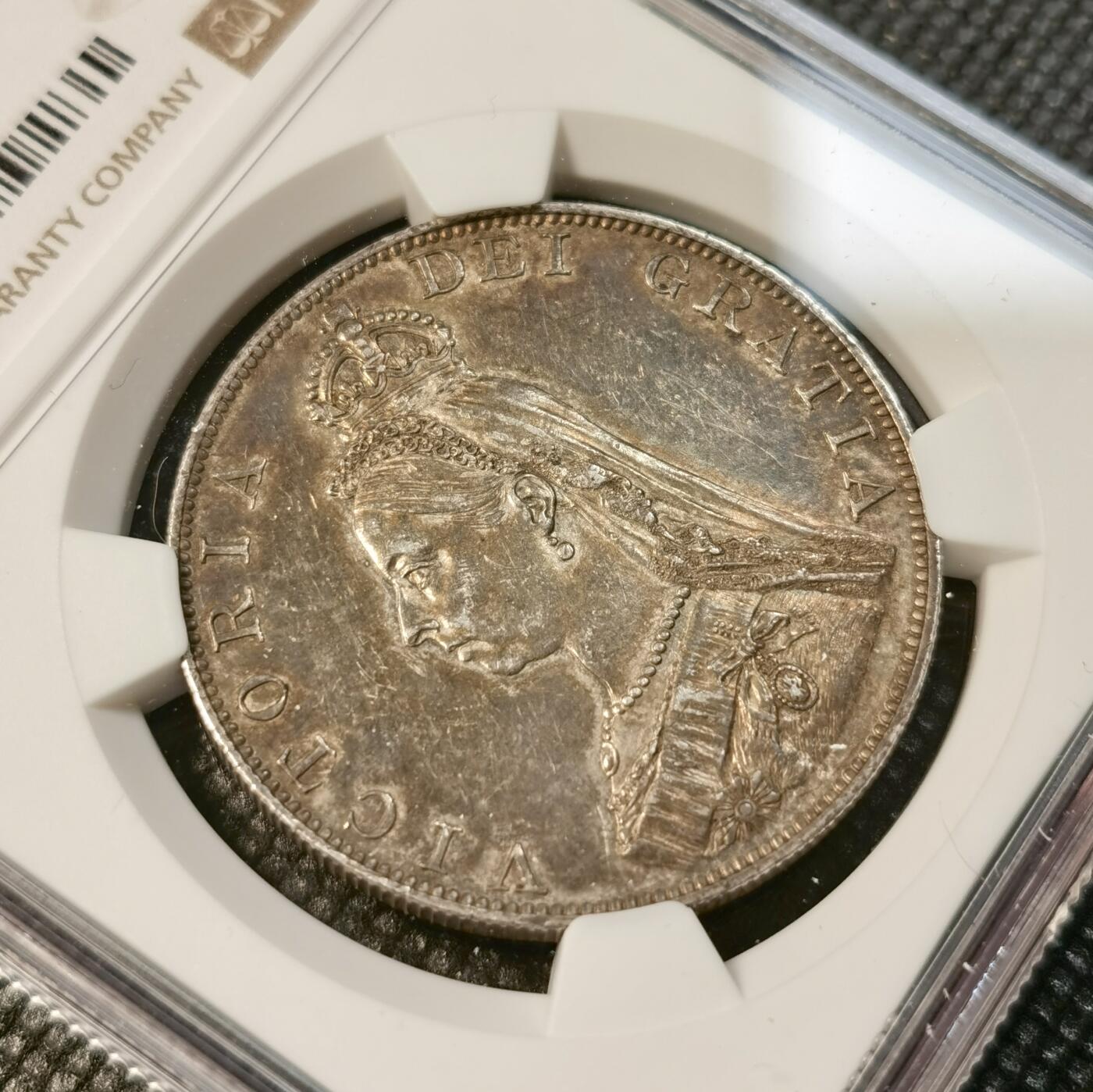 甄臻铺-世界币章拍卖（第40期）送拍享返佣金等优惠多多 NGC-AU53 英国1887年维多利亚女王高冠双弗洛林4先令大银币 深彩包浆 感觉低评了