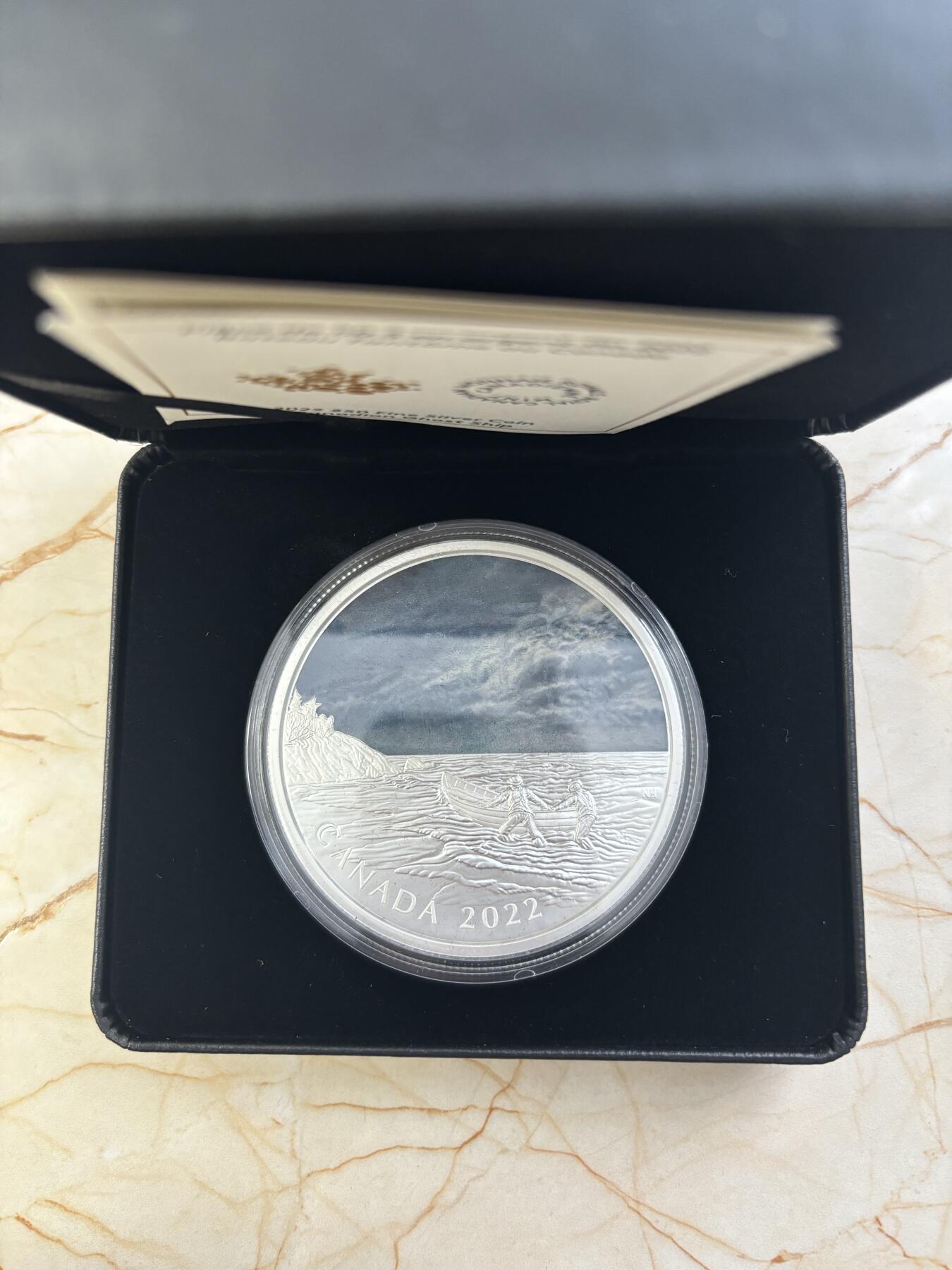 第182期拍卖 获奖币加拿大2022年大西洋幽灵船5盎司彩色夜光银币,9999银，发行1500枚
