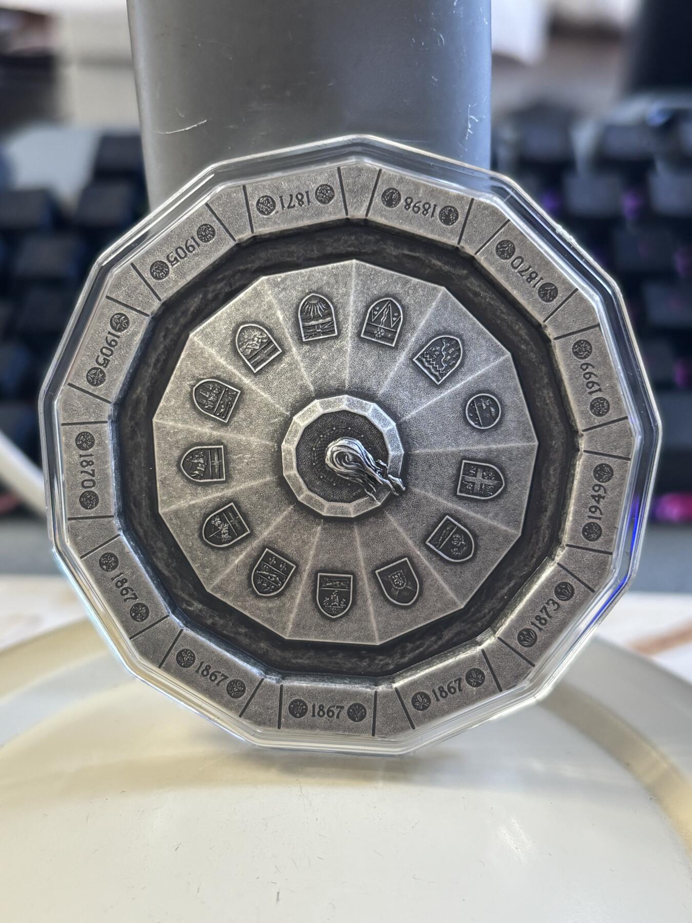 第182期拍卖 加拿大2019年国会山百年火焰纪念碑3盎司仿古银币，9999银，发行2500枚