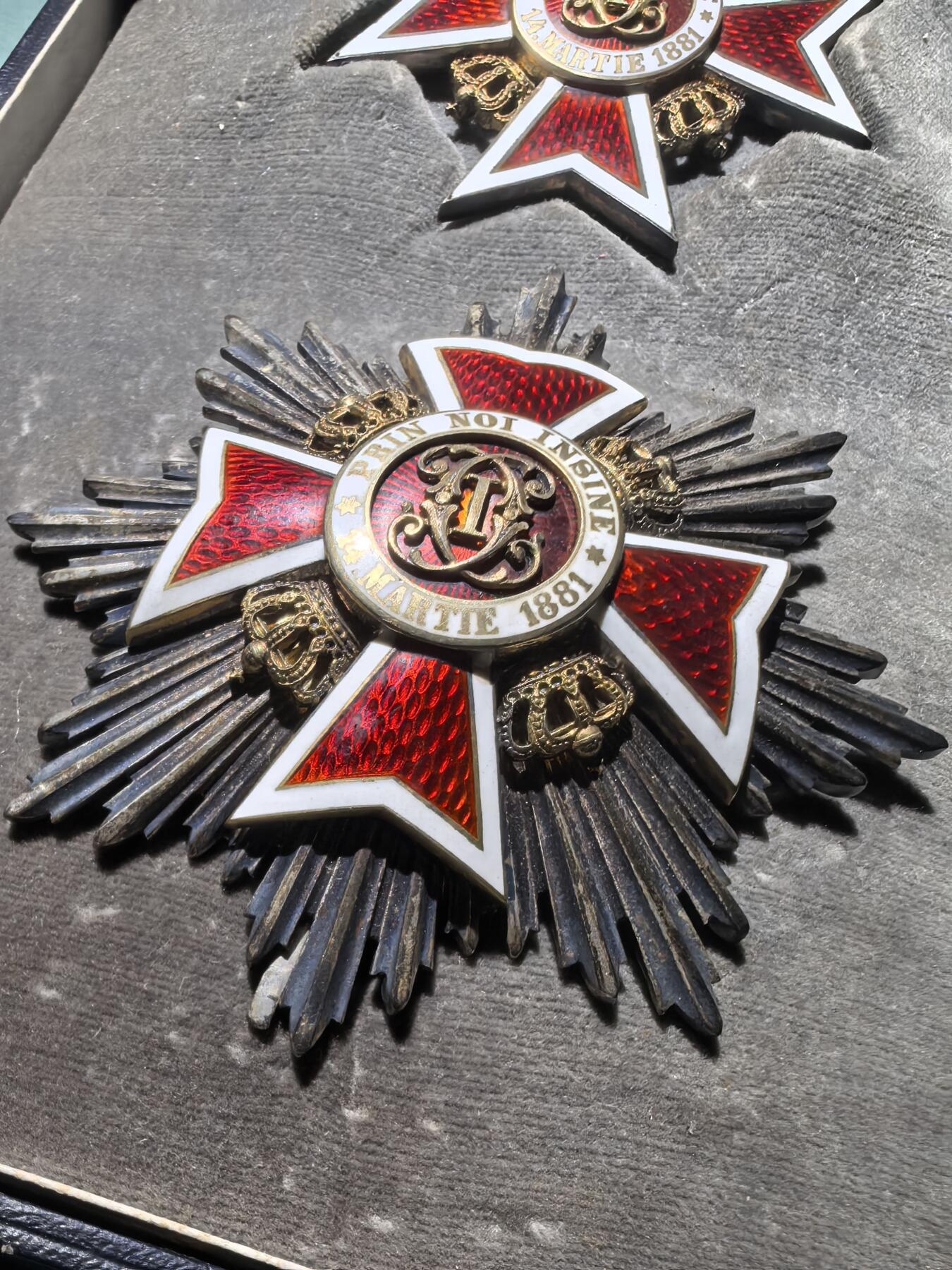 盛世勋华——号角文化勋章邮票专场拍卖第288期 罗马尼亚大十字级王冠勋章带原盒  第一版 银质 带银标厂标