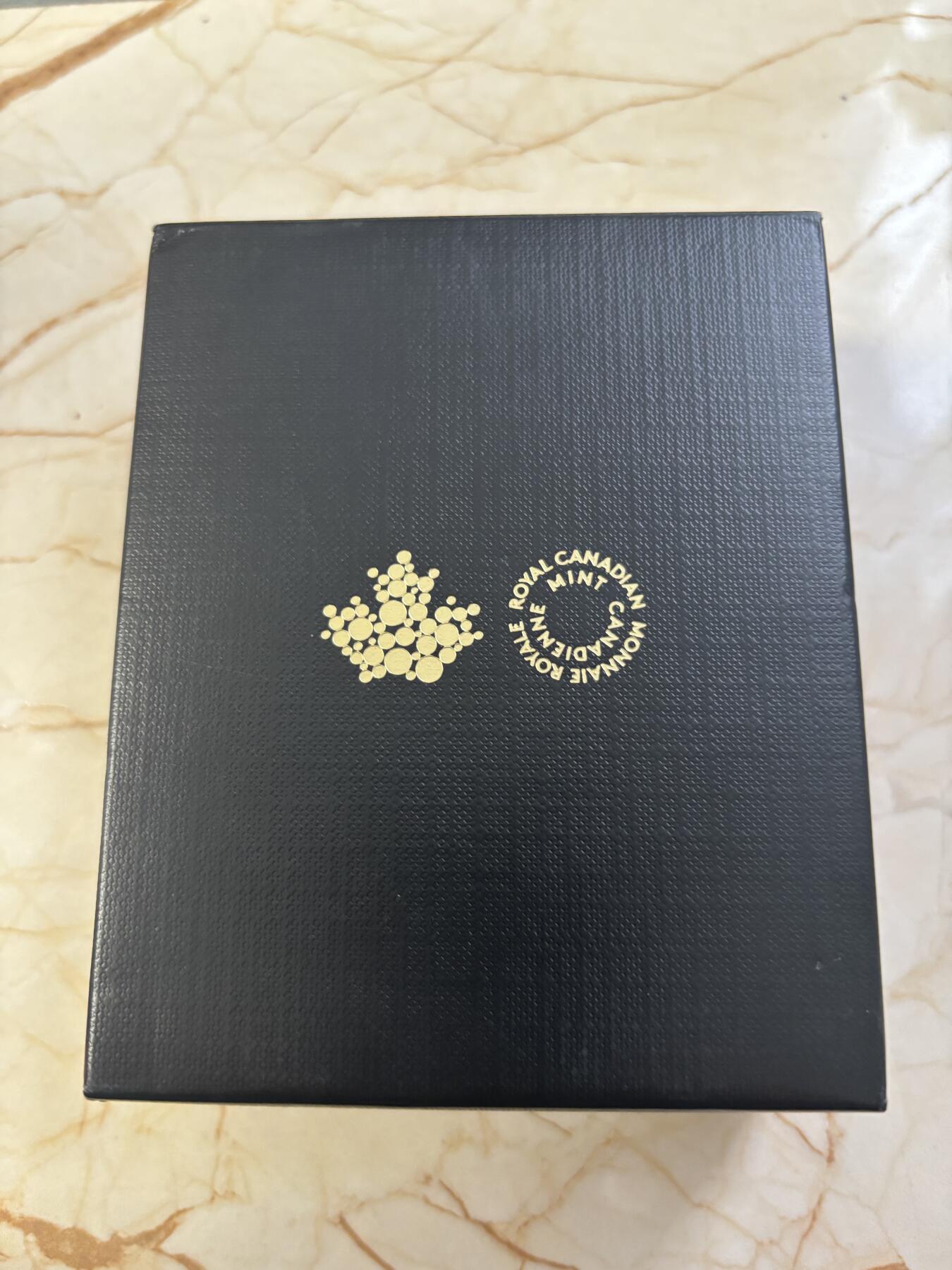 第182期拍卖 加拿大2018年枫叶发行30周年3盎司精制纪念银币，3盎司，9999银，