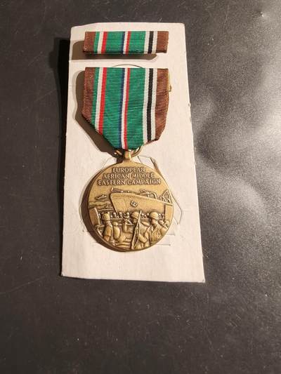 老王徽章第164期 -  美国二战欧洲中东非对德作战奖章    带略