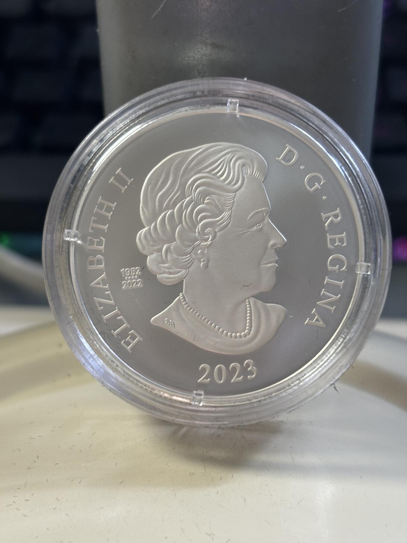 第182期拍卖 加拿大2023年爱德华皇冠镶嵌水晶1盎司纪念银币，9999银，发行6000枚