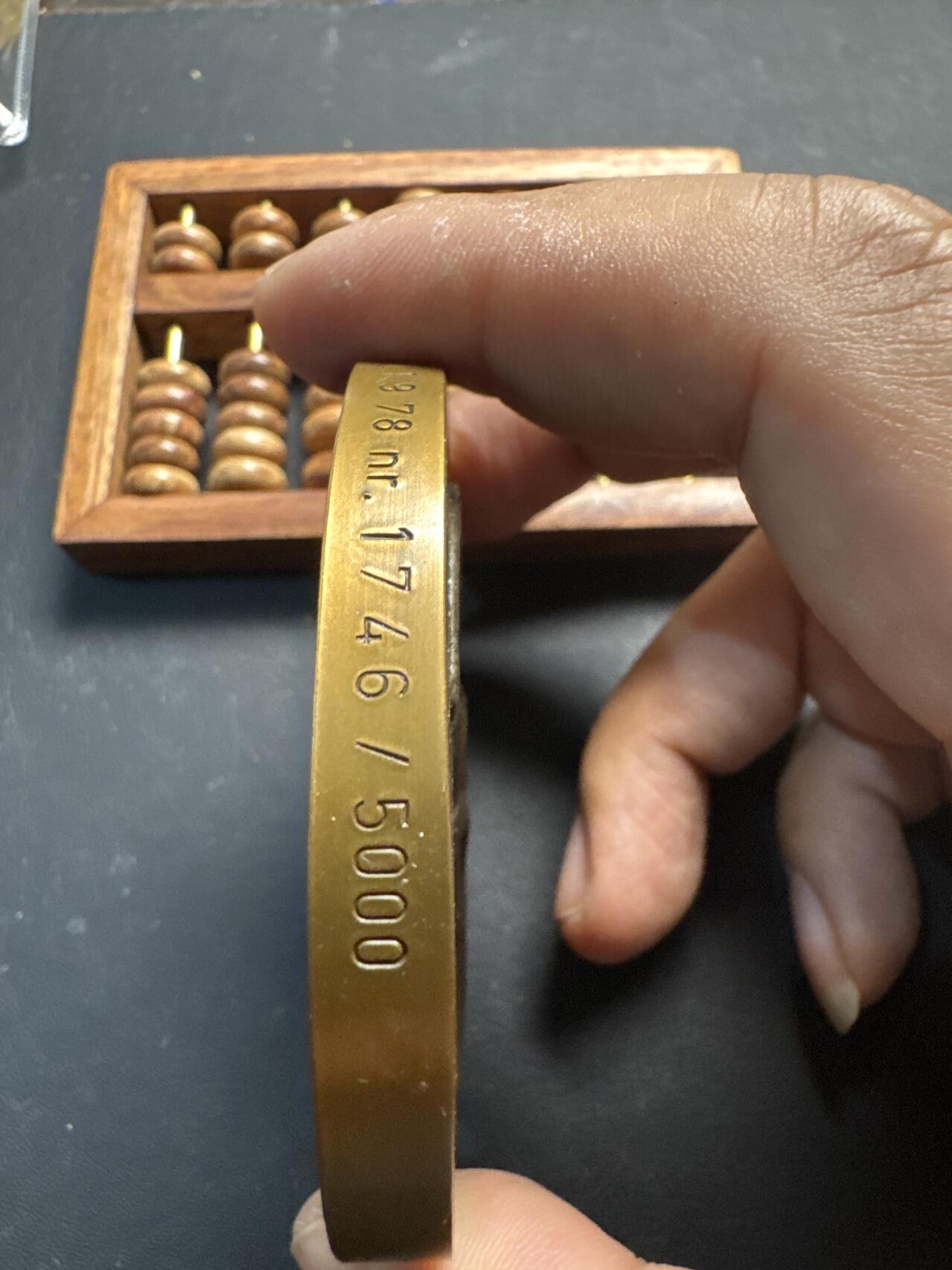 ❤️【币观天下】❤️ 第331期钱币拍卖- 2025.11.21周五晚上6点半场-长期征集拍品 冰岛北欧艺术大铜章