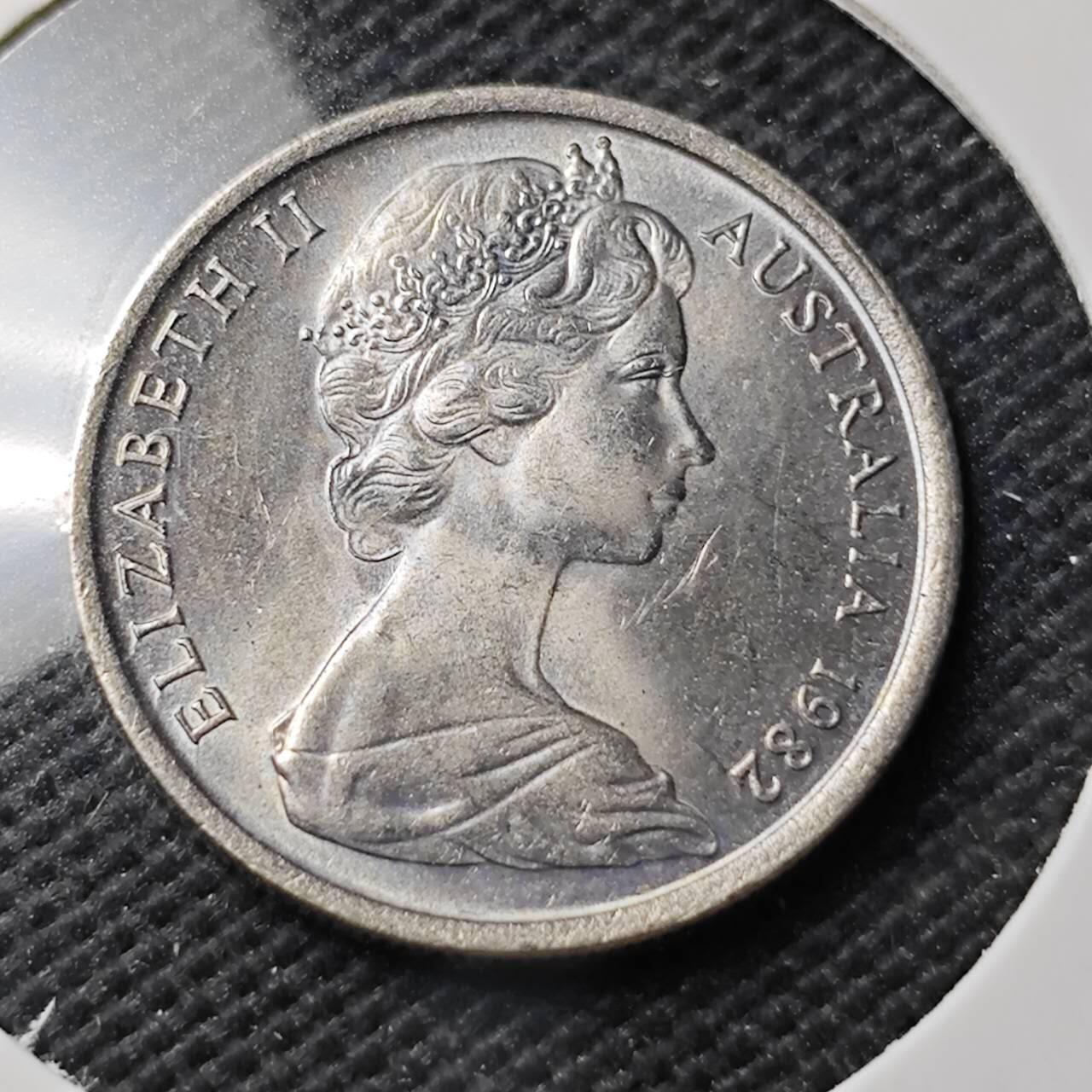 KK钱币收藏小铺  第374场  2月预留时间 周末发货  1982澳大利亚5分