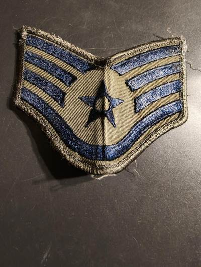 老王徽章第164期 -  美国空军参谋军士军衔臂章