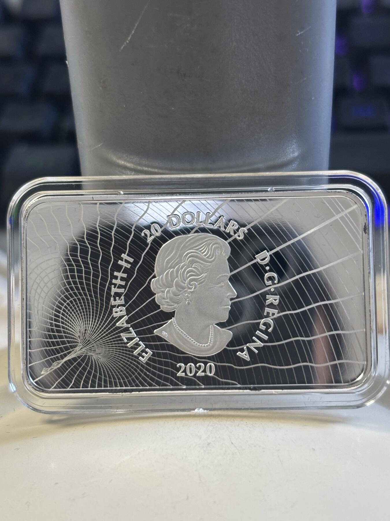 第182期拍卖 加拿大2020年UFO克拉伦维尔事件夜光纪念银币，9999银，31.56克发行5000枚