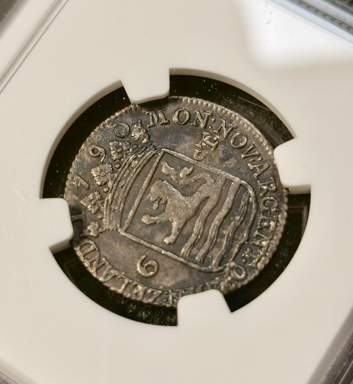 甄臻铺-世界币章拍卖（第40期）送拍享返佣金等优惠多多