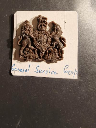 老王徽章第164期 -  英国皇家总务团帽徽    二战时期