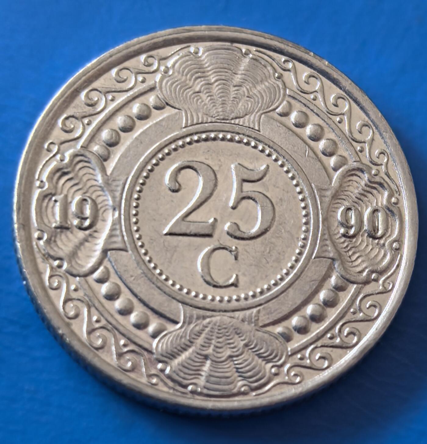 外国优质老铜币银币，周六九点倒数截拍，满百包邮，可寄存半年，喜欢朋友微信扫描二维码可直接参拍 荷属安德烈斯25分