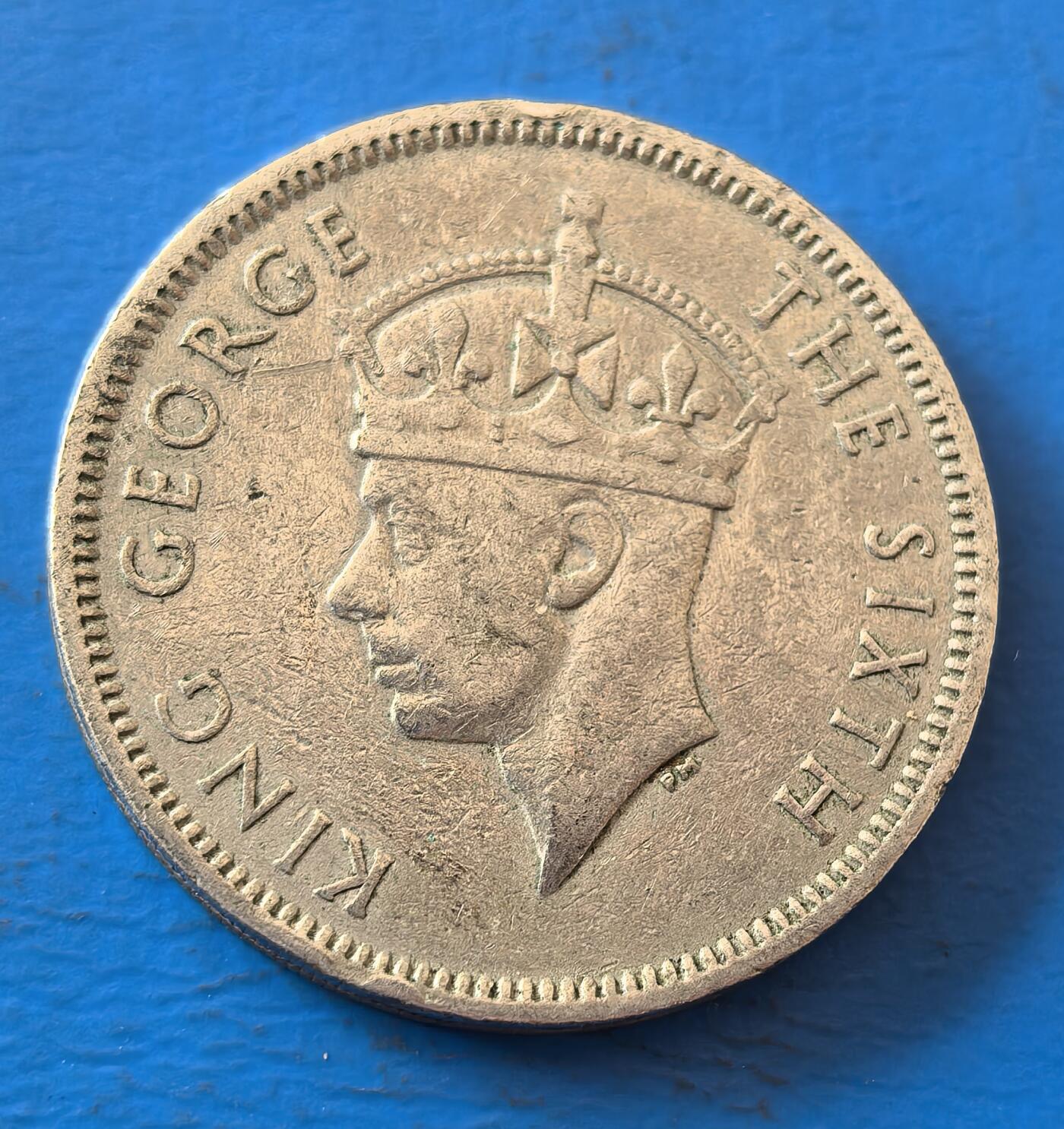 外国优质老铜币银币，周六九点倒数截拍，满百包邮，可寄存半年，喜欢朋友微信扫描二维码可直接参拍 毛里求斯1950年半卢比