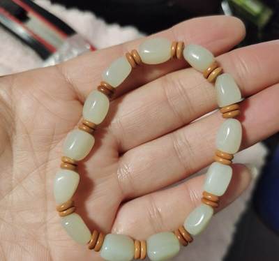 江南站杂项场 - 精美和田玉手串