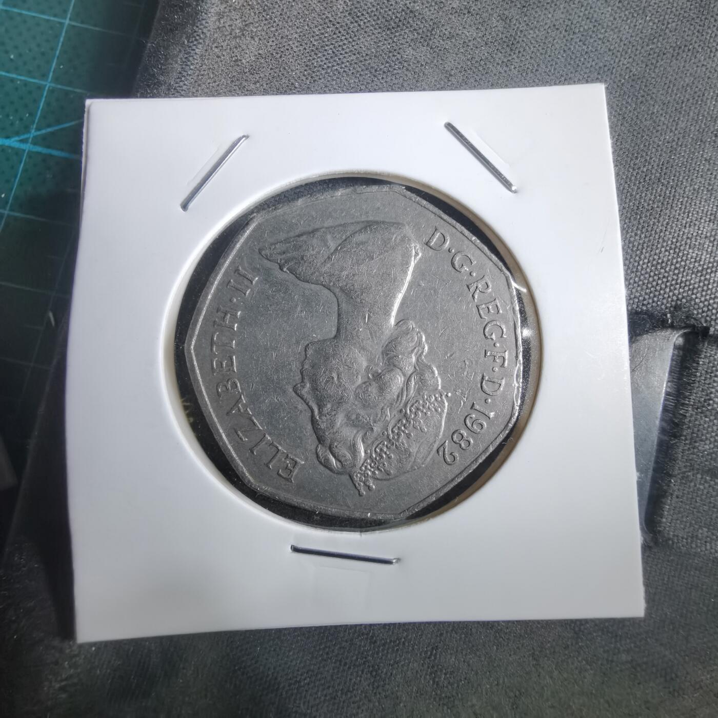 沼泽如烟--第908场 英国1982年50便士