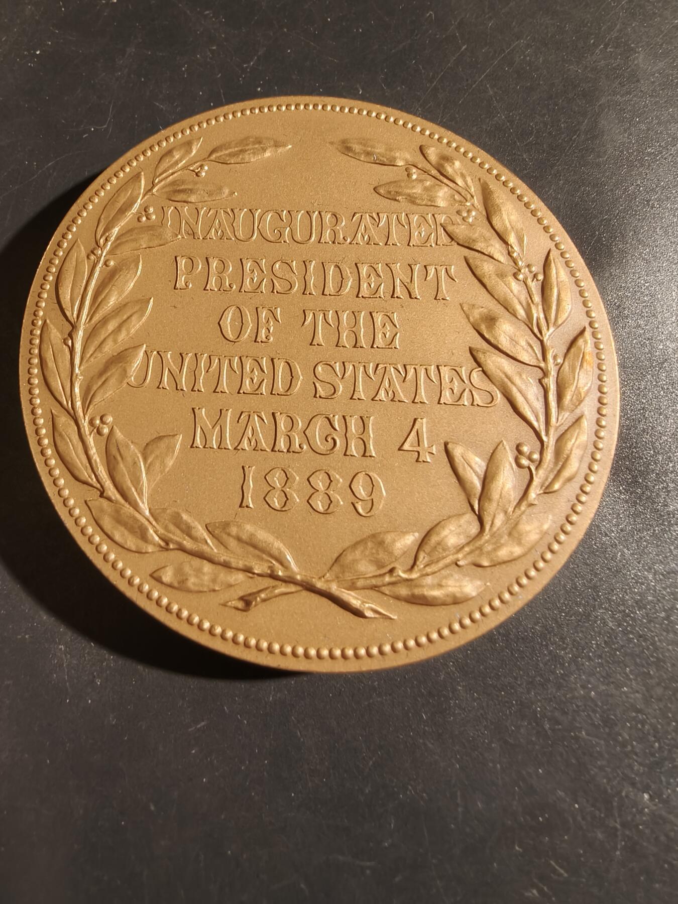 老王徽章第164期   美国铸币局本杰明·哈里森总统（1889-1893）大铜章      原盒      直径76mm.     重量249.5g