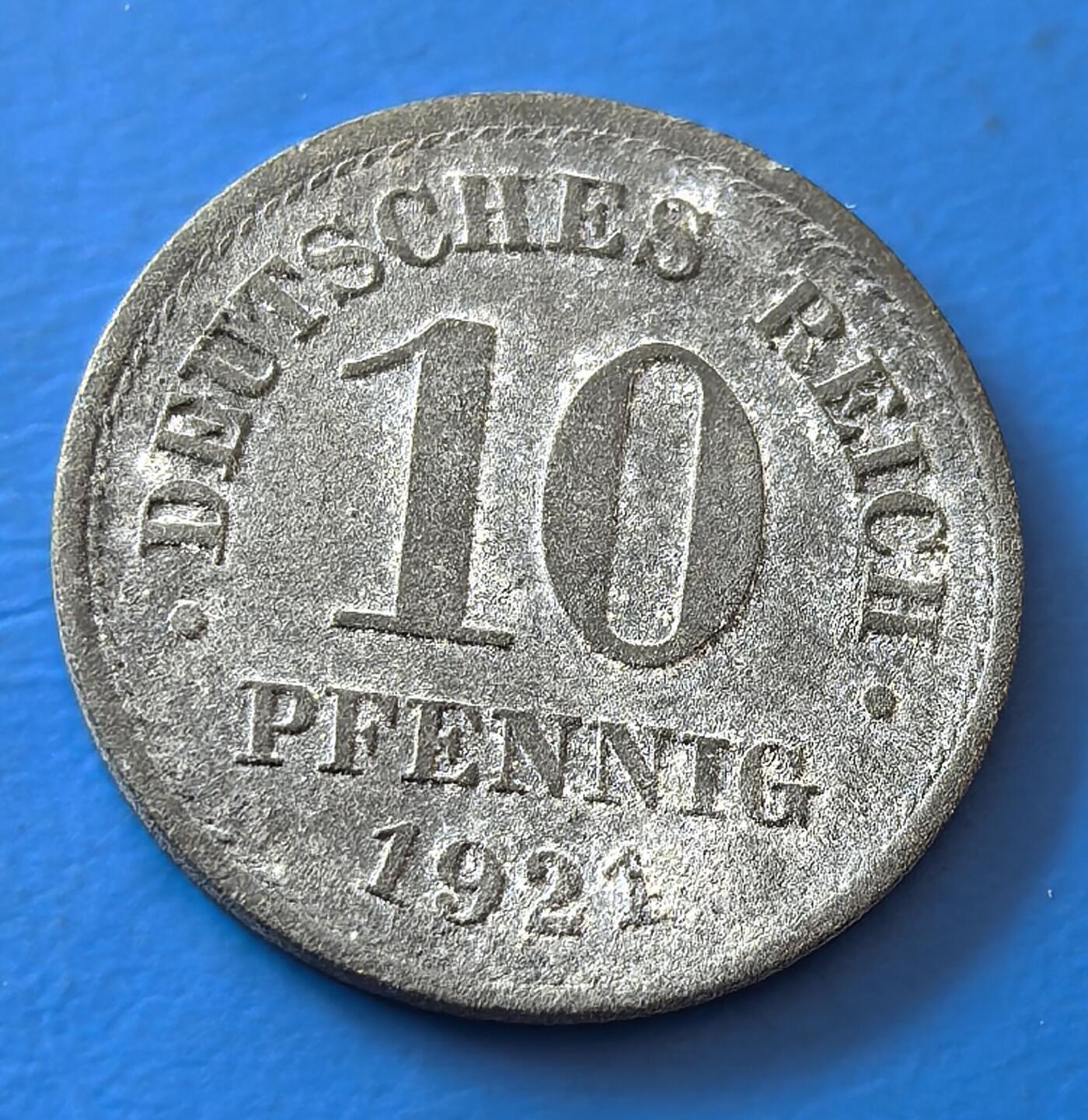 外国优质老铜币银币，周六九点倒数截拍，满百包邮，可寄存半年，喜欢朋友微信扫描二维码可直接参拍 德国1921年10芬尼