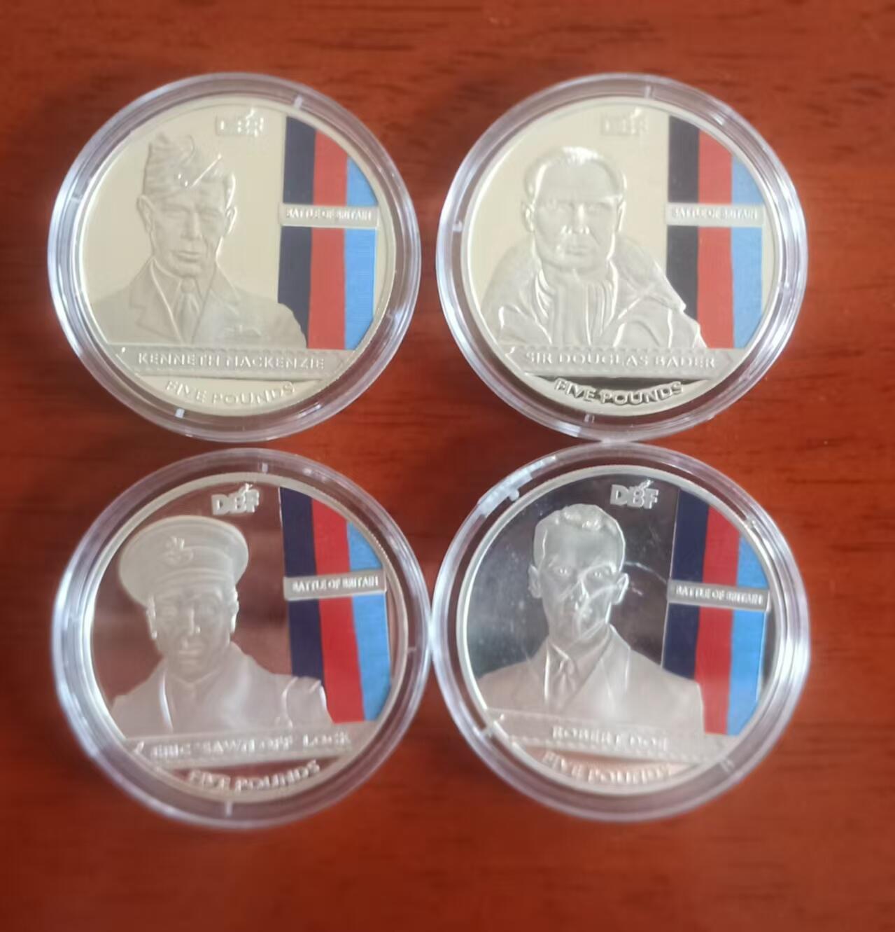 ❤️【币观天下】❤️ 第331期钱币拍卖- 2025.11.21周五晚上6点半场-长期征集拍品 根西、泽西不列颠空战纪念克朗银币12枚 包含10枚人物和两枚飞机彩色克朗大银币 人物包括丘吉尔、道丁、以及巴德爵士在内的王牌飞行员。飞机为格洛斯特斗士和布伦斯特战机 飞机欠证书一张