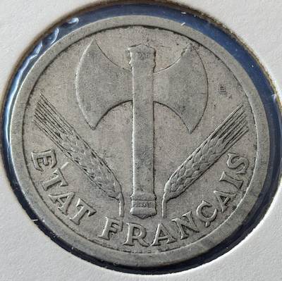 外国优质老铜币银币，周六九点倒数截拍，满百包邮，可寄存半年，喜欢朋友微信扫描二维码可直接参拍 - 欧洲老藏家纸夹-法国1943年束棒版2法郎铝币