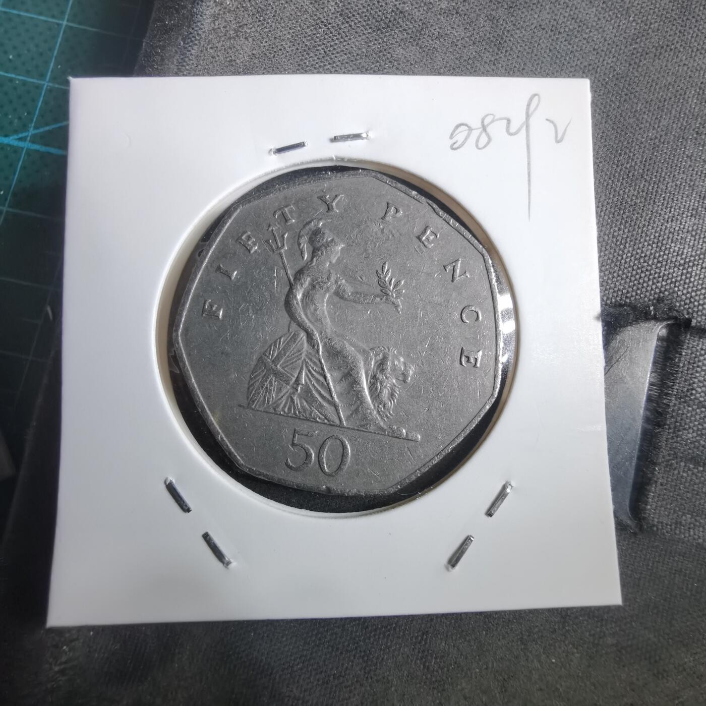 沼泽如烟--第908场 英国1982年50便士