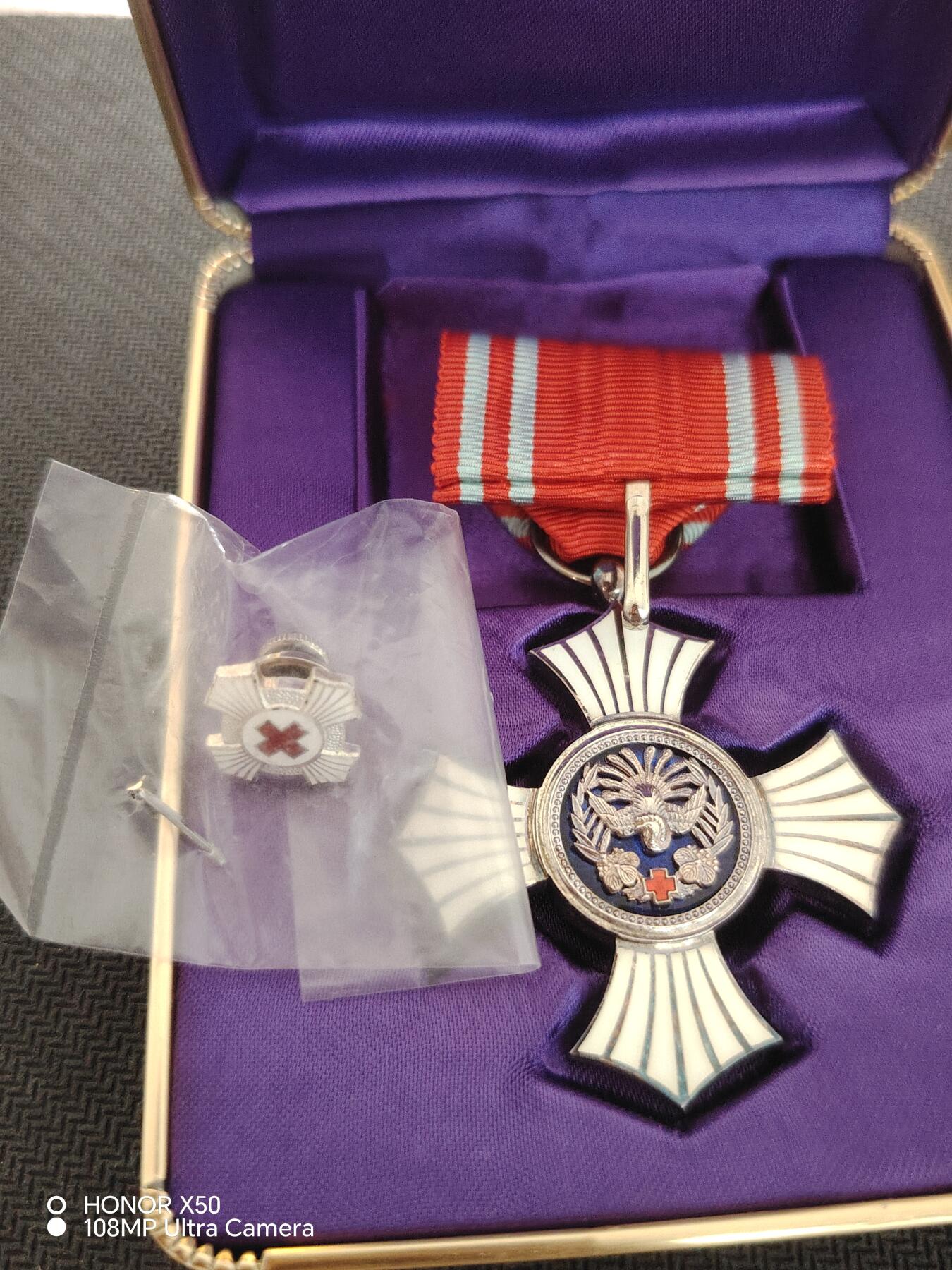 城南花开82场 赤十字有功带原盒