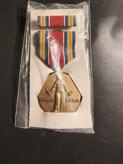 老王徽章第164期 - 美国二战胜利纪念章 原封未拆    带略 