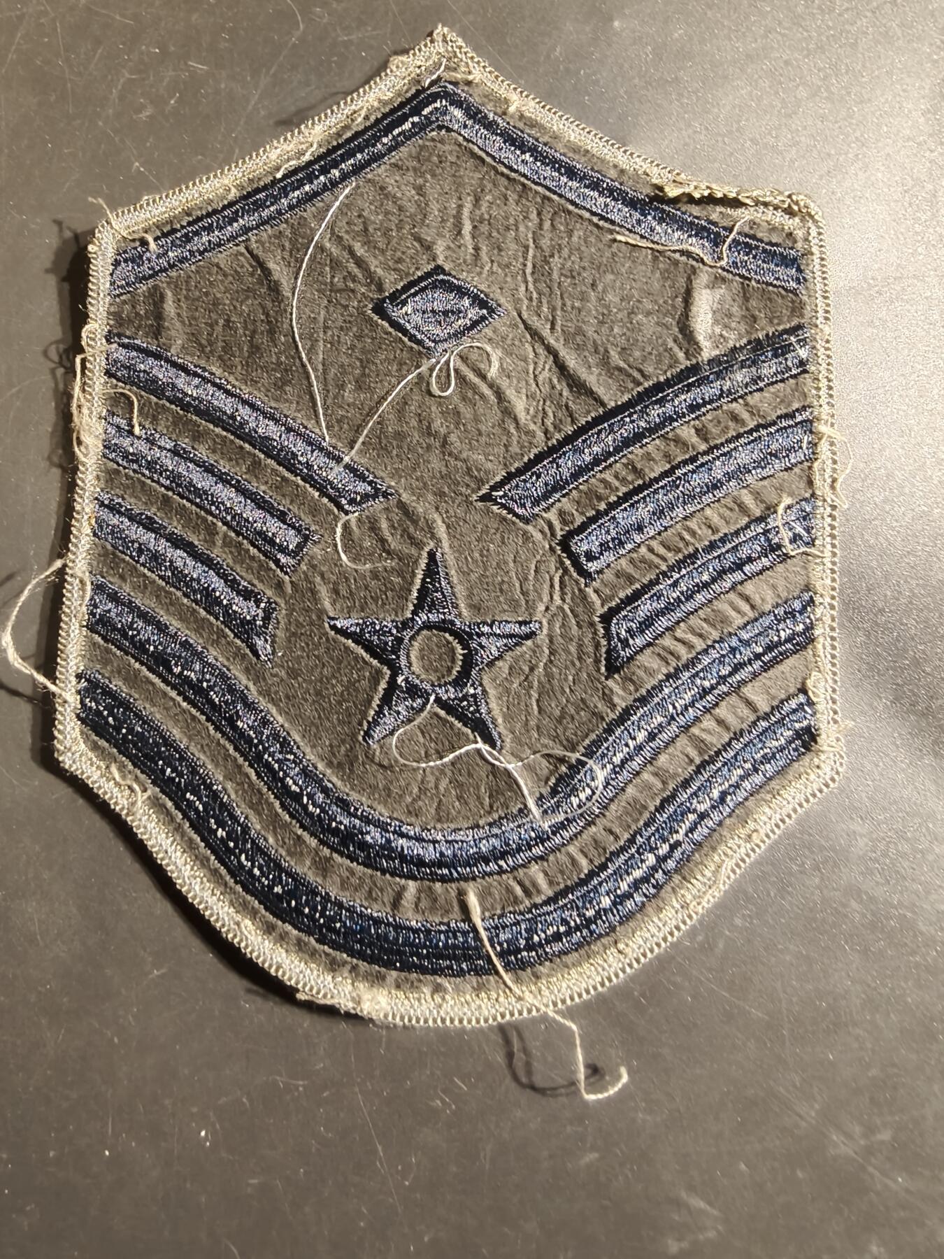 老王徽章第164期 美国空军军士长臂章 