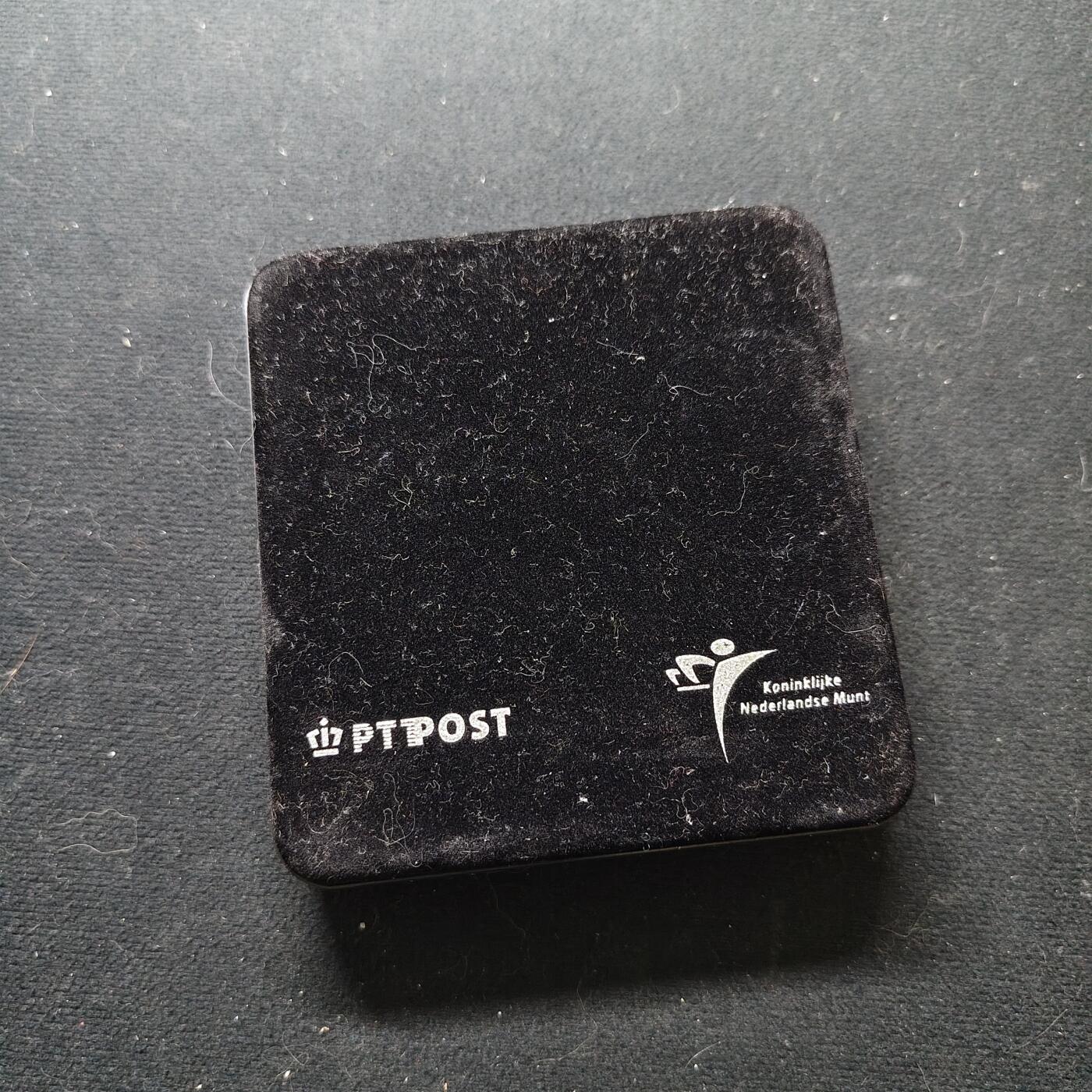 【全场包邮】纯粹捡漏拍479场（免费代拍第16场） 荷兰2001年1盾最后的荷兰盾（25毫米7.1克）类精制纪念银币+银邮票套装-盒证全